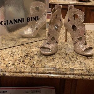 Gianni Bini Heels 👠